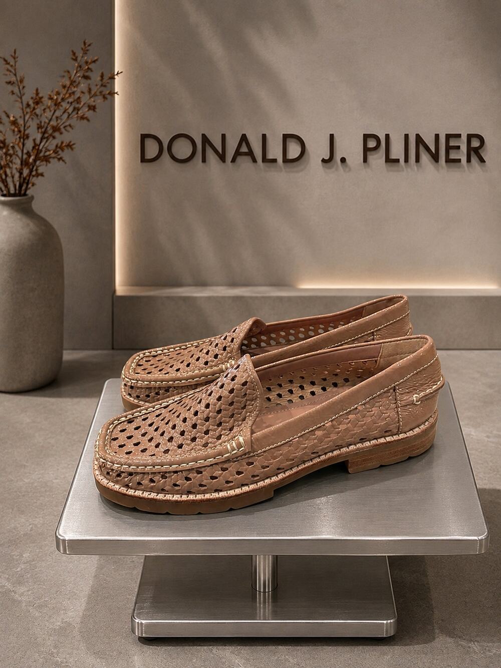 Donald J Pliner Ombresp Woven Leather Loafers Tan Women’s 7M